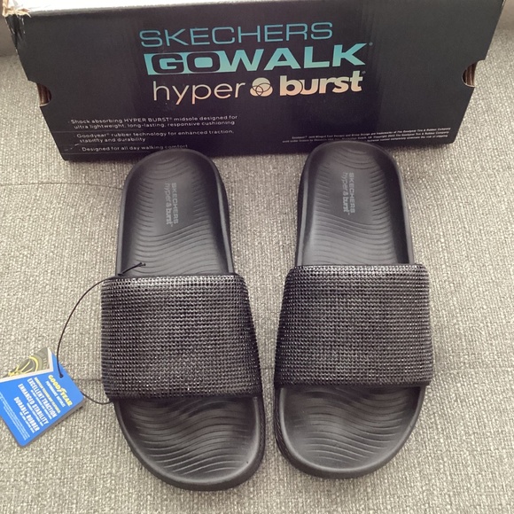 Skechers Women's Hyper Slide - Radiant Slide Sandals, size 8 - Picture 6 of 15